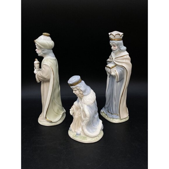 International Bazaar Pastel Nativity 3 Wise Men 9” Replacement Pieces - Picture 6 of 7